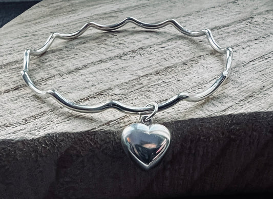 Wavy Bangle