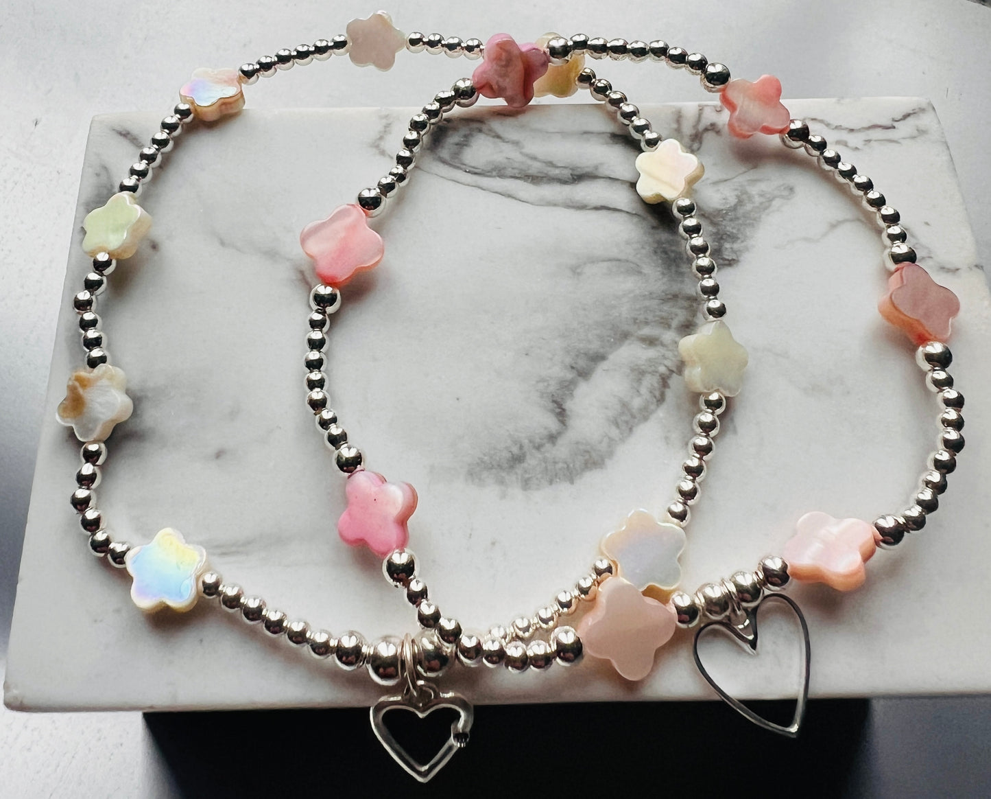 MOTHER OF PEARL FLOWER & HEART BRACELET